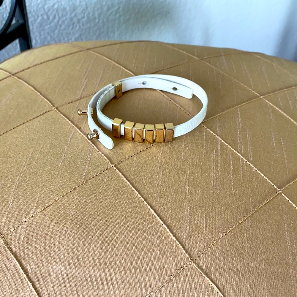 White leather bracelet - Picture 3 of 8